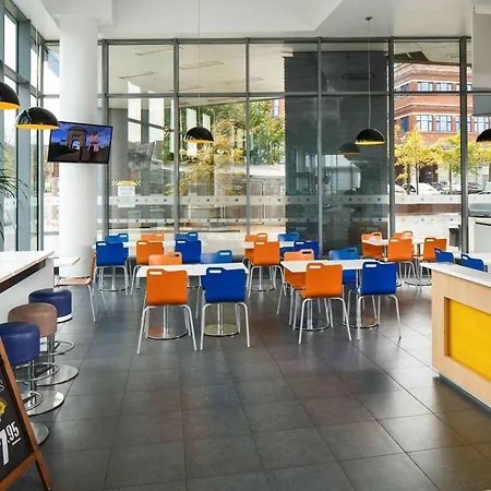 Ibis Budget Centre Pollard Street Otel 2*