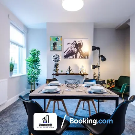 Hotel Weekly By Nyos Short Lets & Serviced With Free Parking Manchester