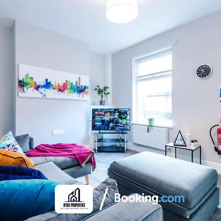 Weekly By Nyos Short Lets & Serviced With Free Parking 3* Manchester