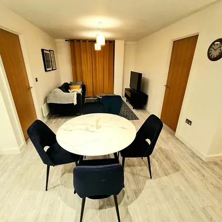 شقة Exquisite Cosy 2-bed In Salford *