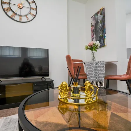 Apartment Stylish With Free Parking *