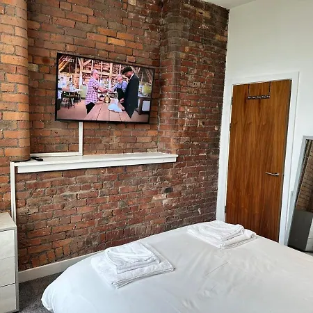 The Amber Apartment *