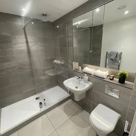 Modern 2-bed Flat In Centre * Manchester