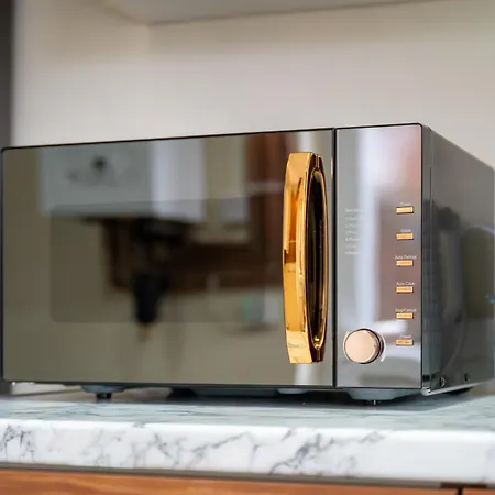 Modern 4br In M11, Close To Etihad Stadium Sleeps 11 *