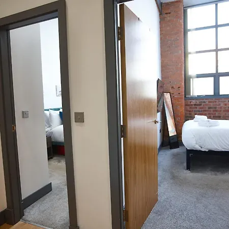 The Larimar Manchester