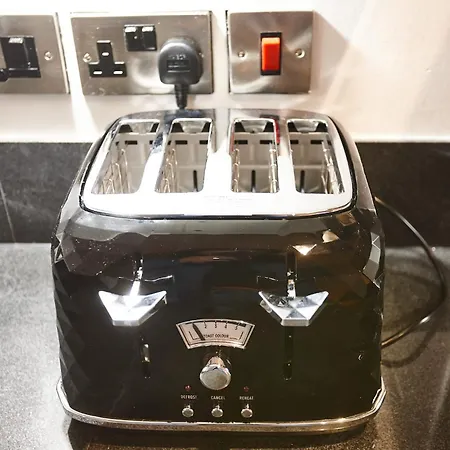 The Aquamarine アパート