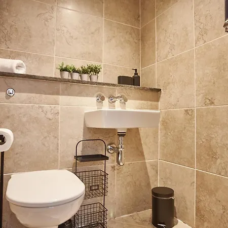 The Aquamarine Apartment Manchester