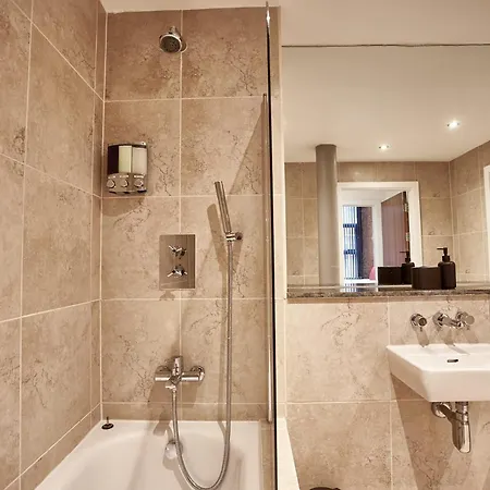 The Aquamarine * マンチェスター