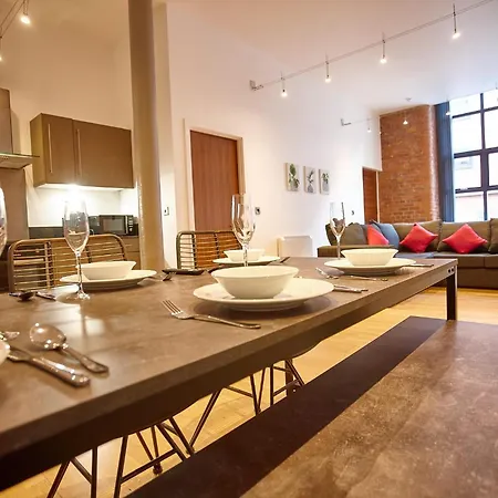 The Aquamarine アパート