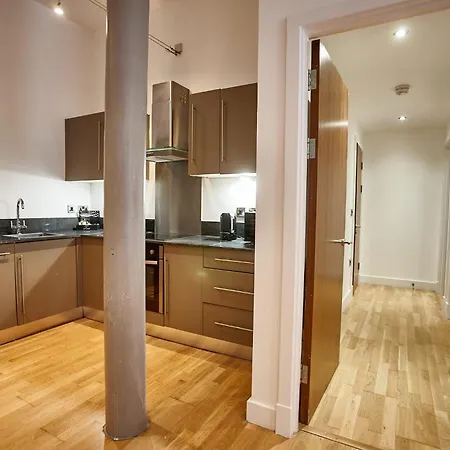 The Aquamarine Apartment *