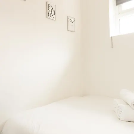 Cosy & Compact In Swinton Appartement Manchester