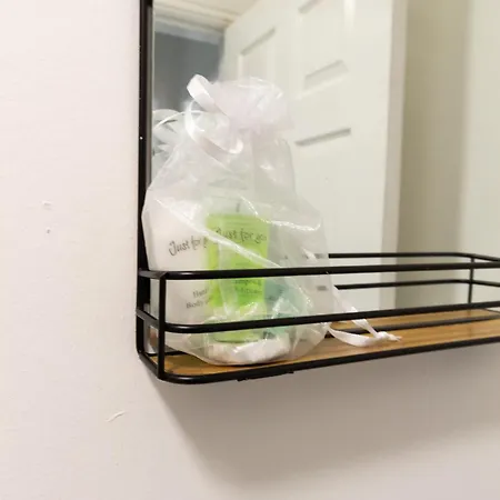 アパート Cosy & Compact In Swinton