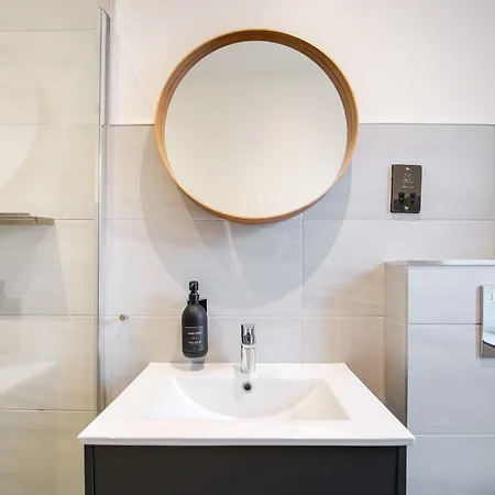 Smithfield By The Heim *