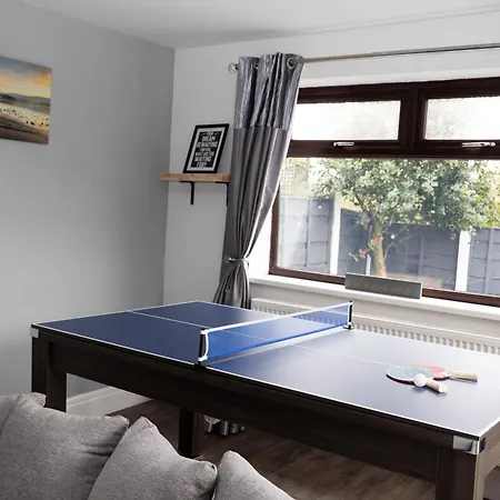 Carpe Diem - Stunning 4 Bed With Games Table *