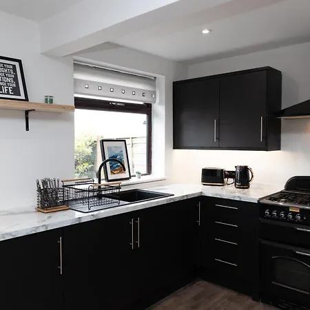 Carpe Diem - Stunning 4 Bed With Games Table *