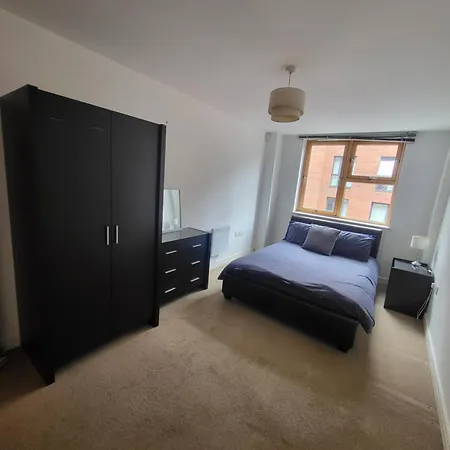 Apartment Awesome 1 Bedroom *
