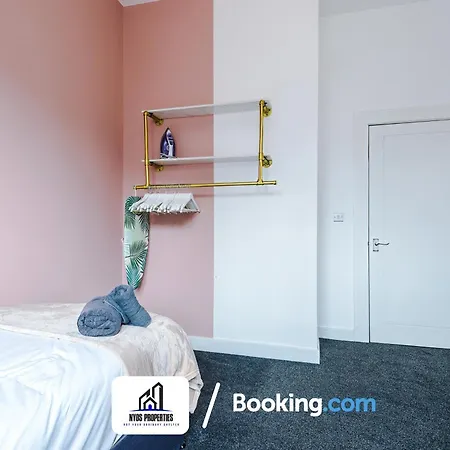 Media City Apt Sleeps8, 25 Percent Off For Monthly Stays, Business & Leisure *