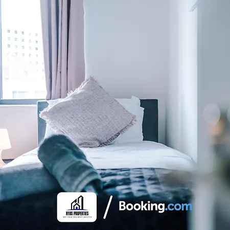 Media City Apt Sleeps8, 25 Percent Off For Monthly Stays, Business & Leisure