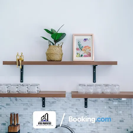 Apartment Media City Apt Sleeps8, 25 Percent Off For Monthly Stays, Business & Leisure *