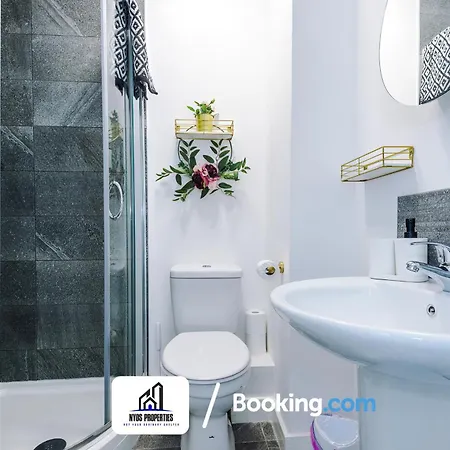 Διαμέρισμα Media City Apt Sleeps8, 25 Percent Off For Monthly Stays, Business & Leisure