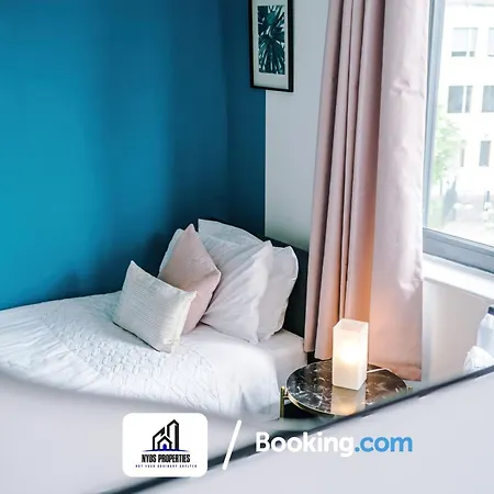 Last-minute Offer L Salford L United Kingdom L Nyos Short Lets & Serviced - Perfect For Business & Leisure 3*