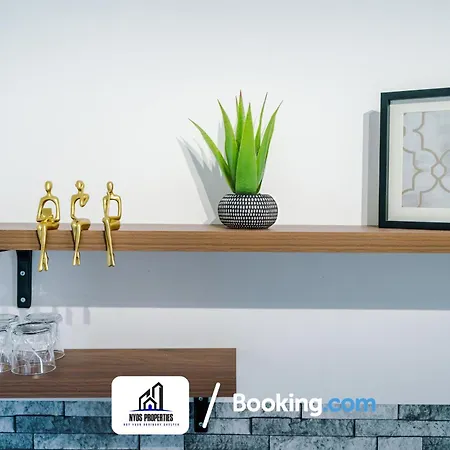 Apartment Last-minute Offer L Salford L United Kingdom L Nyos Short Lets & Serviced - Perfect For Business & Leisure