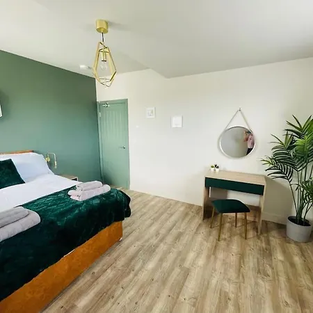 Brantwood - 4 * Manchester