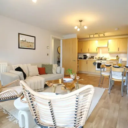 2bed Flat - Free Parking - Etihad Co-op Live - Pass The Keys アパート *