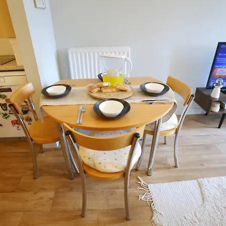 2bed Flat - Free Parking - Etihad Co-op Live - Pass The Keys *