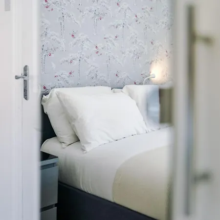 Holiday home The Retreat Near Salford Quays Manchester