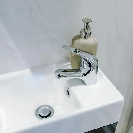 4 Bedroom Victorian House Hébergement de vacances *