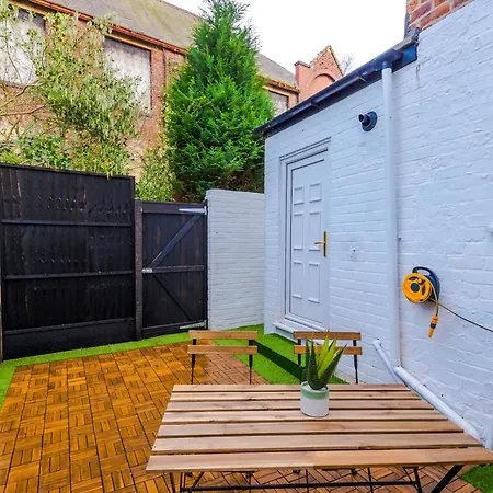 Vakantiehuis 4 Bedroom Victorian House *