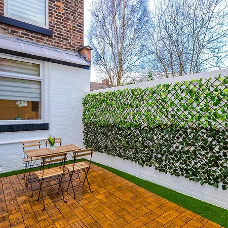 Vakantiehuis 4 Bedroom Victorian House *