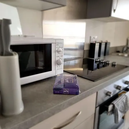 Impeccable 1br Flat In Hébergement de vacances Manchester