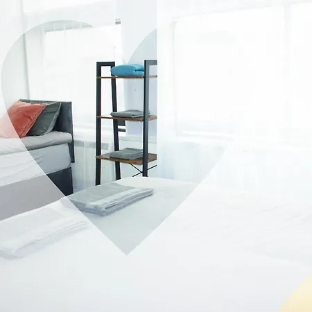 2 Bedroom, 2 Bath, Very Popular Centre Апартаменты *