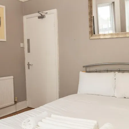 Chic 4 - Private Top Floor Penzion Manchester