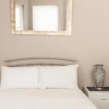 Chic 4 - Private Top Floor *