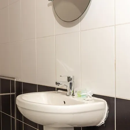 Spacious 3 - Private For 3 Mánchester