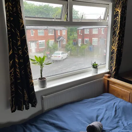 Charming Urban Retreat *