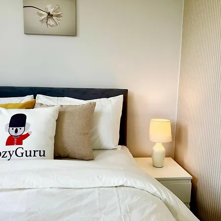 Kozyguru Spacious 3 Bedroom 8ppl Hse 50% Off Long * マンチェスター