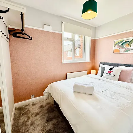 Apartment Kozyguru Spacious 3 Bedroom 8ppl Hse 50% Off Long