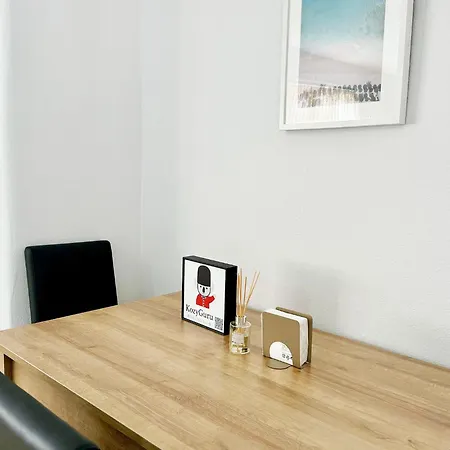 Kozyguru Spacious 3 Bedroom 8ppl Hse 50% Off Long