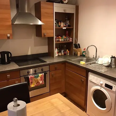 Apartment Luxurious Three Bedroom Flat In Centre *