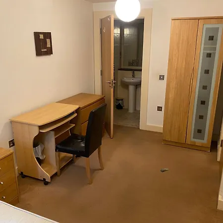 Luxurious Three Bedroom Flat In Centre * Manchester