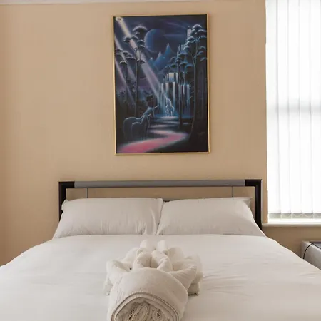 Lovely 1 - Private In Eccles Guest house Manchester