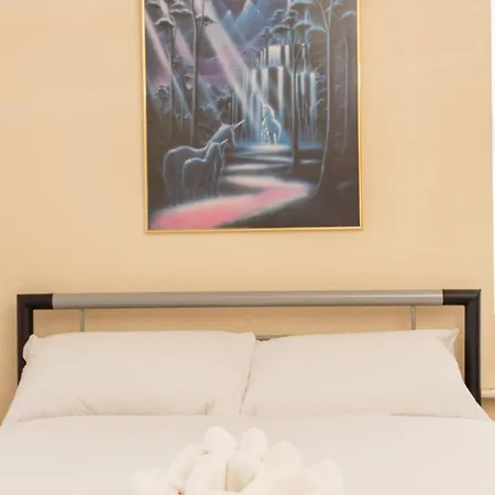 Lovely 1 - Private In Eccles Penzion *