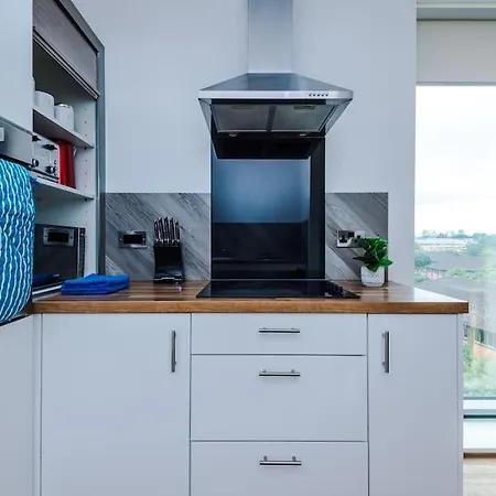 Apartament Lux Livin' - Luxury 2 Bed With Skyline View & 24 Hour Gym