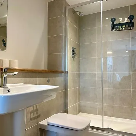 Beautiful Waterside Near Old Trafford Apartment Manchester