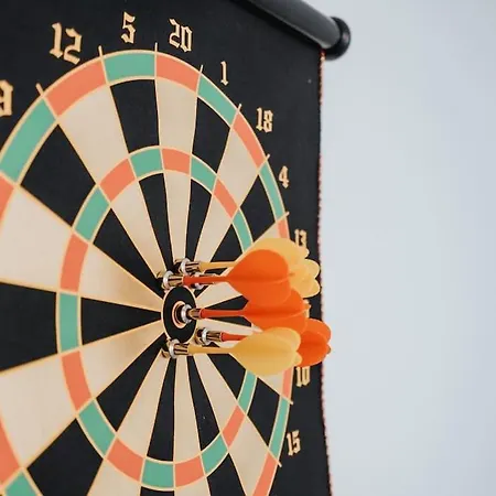 Spacious 3br - Pool Table - Games - Sleeps 9 Vakantiehuis