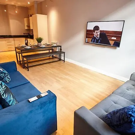 The Diamond Apartment *